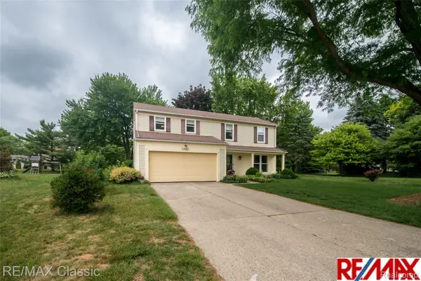 34682 Bunker Hill Drive, Farmington, MI 48331
