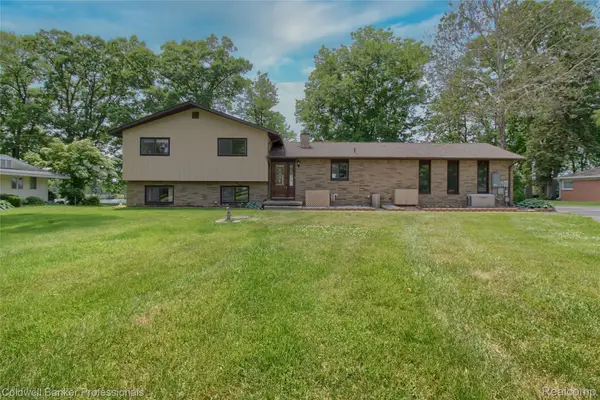11770 Sunset Lane, Belleville, MI 48111