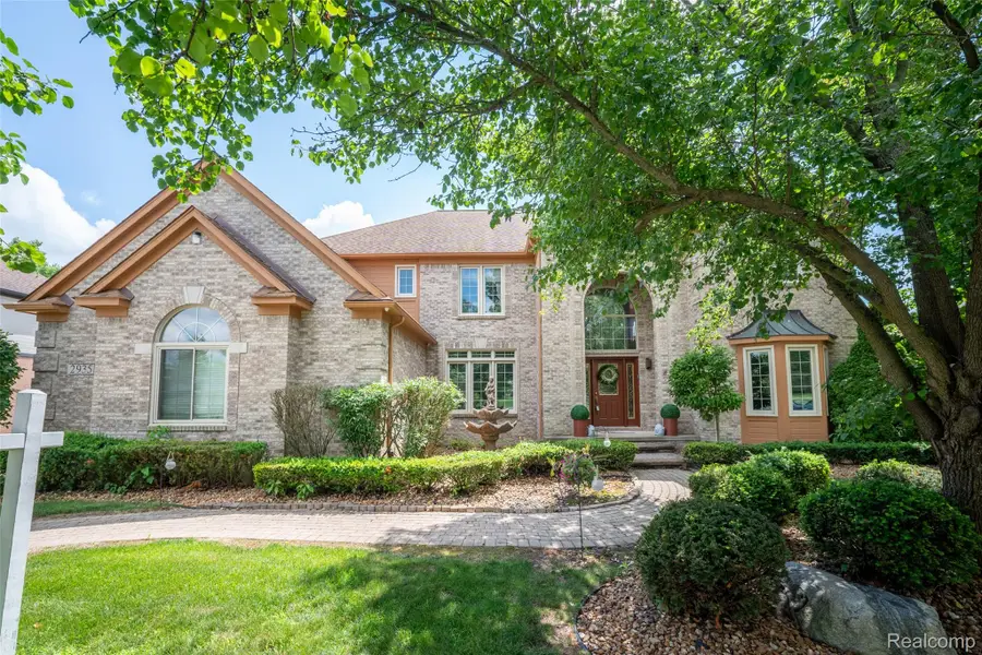 2935 Ivy Hill Drive, Commerce Township, MI 48382 - #3