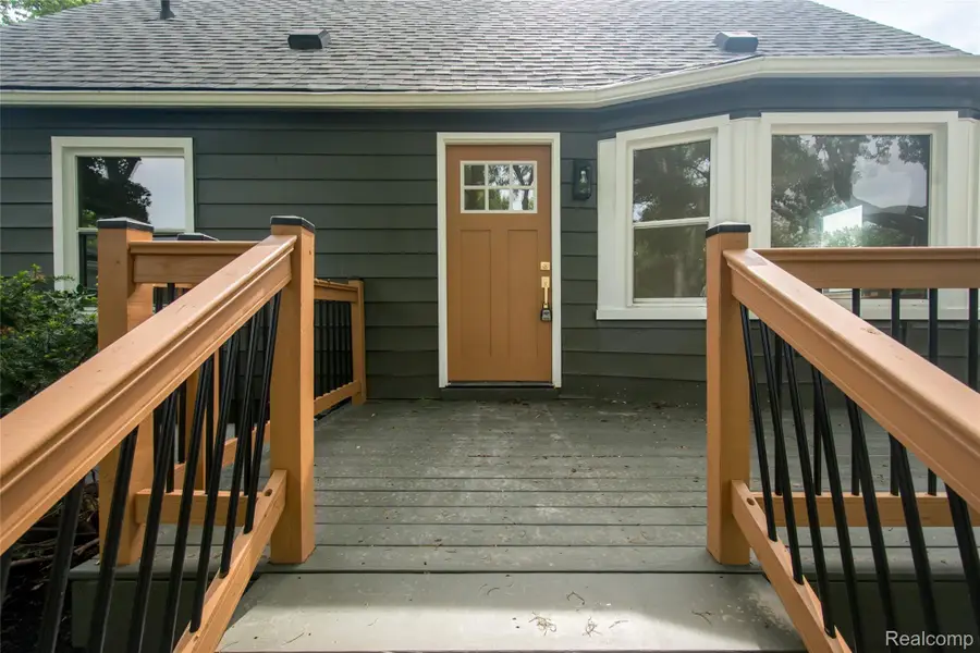 2330 Buckingham Avenue, Berkley, MI 48072 - #3