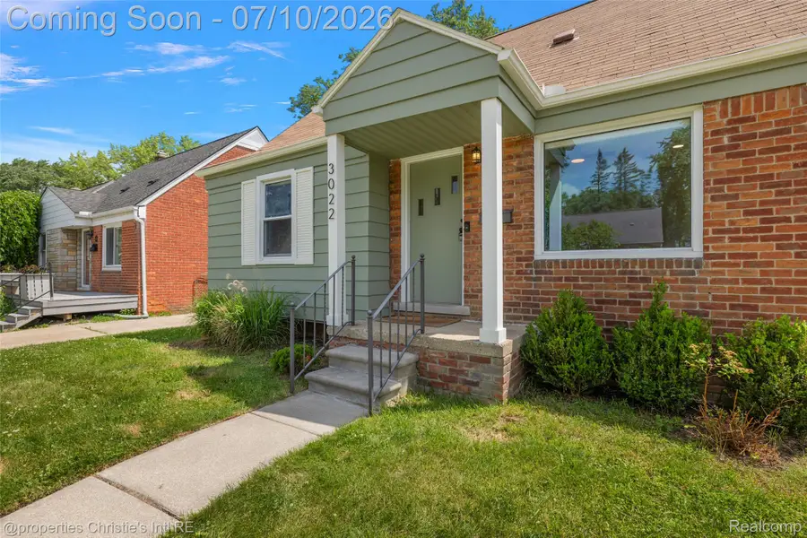 3022 N Blair Avenue, Royal Oak, MI 48073 - #3