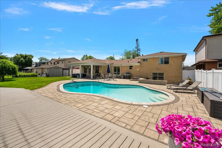 22461 Benjamin Street, Saint Clair Shores, MI 48081 - #3