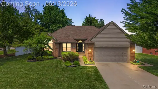 15213 Meerschaert Drive, Macomb, MI 48042