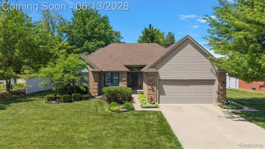 15213 Meerschaert Drive, Macomb, MI 48042 - #2