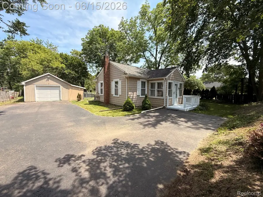 29780 Milford Road, New Hudson, MI 48165 - #2