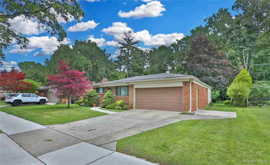 14628 Yale Street, Livonia, MI 48154 - #2