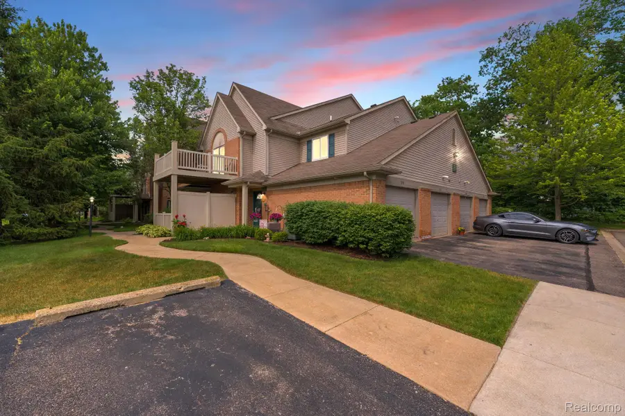 310 Marigold Circle, Westland, MI 48185 - #2
