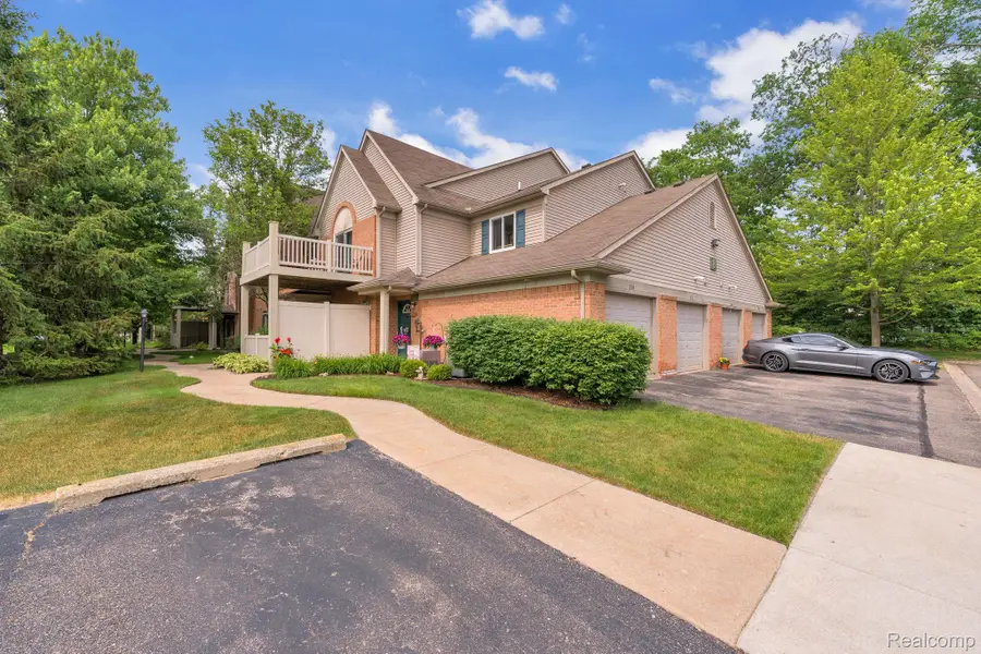 310 Marigold Circle, Westland, MI 48185 - #3