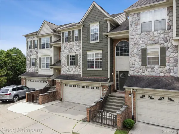 4742 Maddie Lane, Dearborn, MI 48126