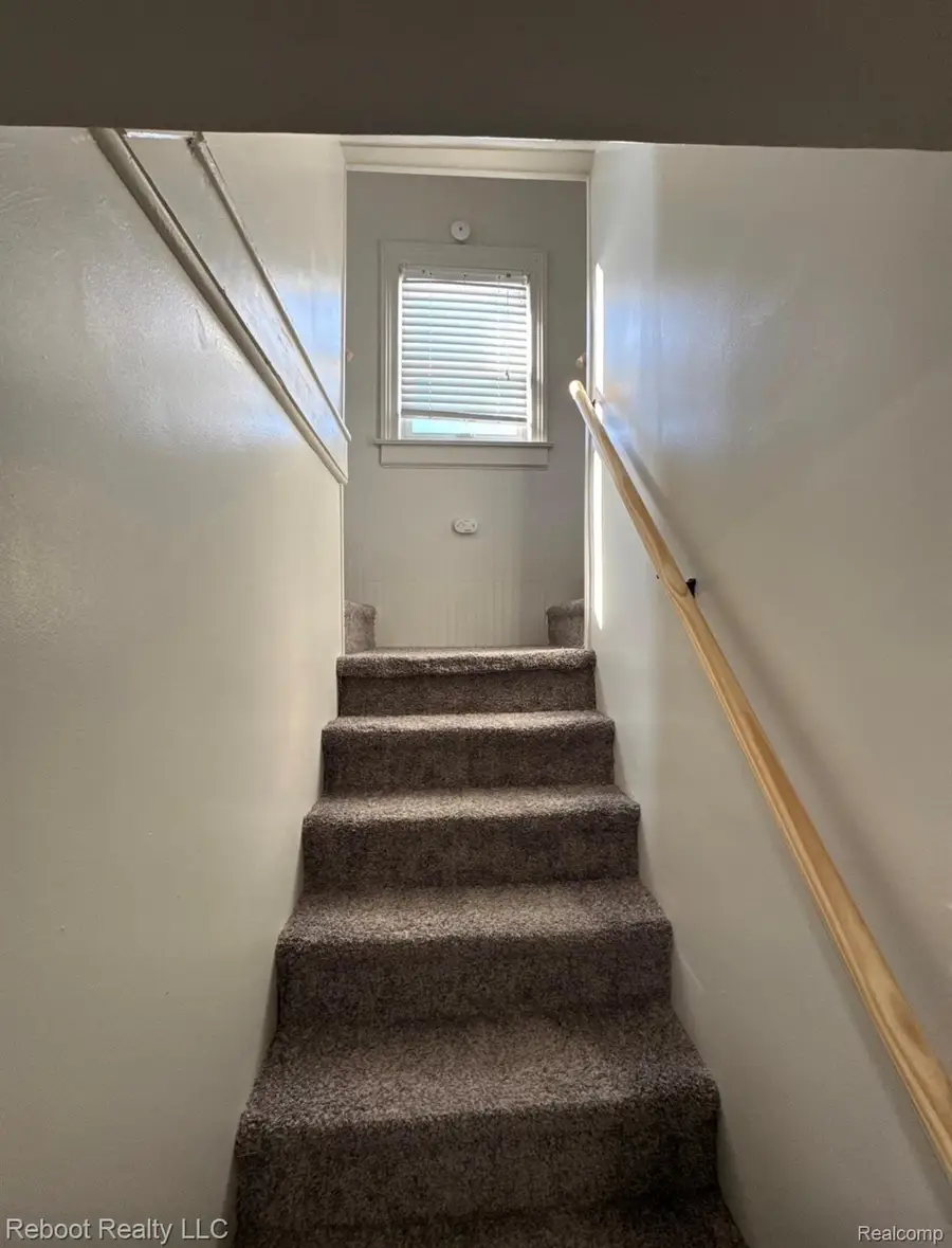 1823 Stanley Street, Saginaw, MI 48602 - #2