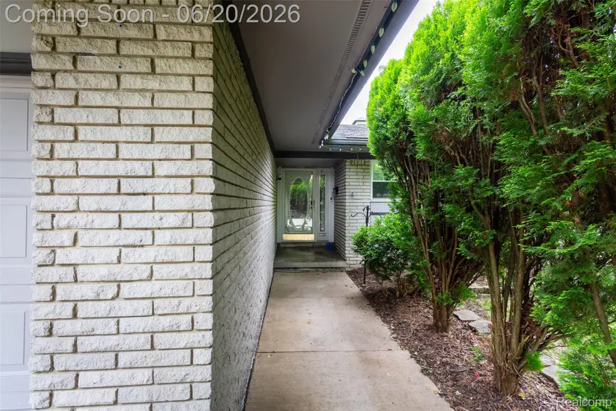 1454 Pine Valley Boulevard, Ann Arbor, MI 48104 - #3