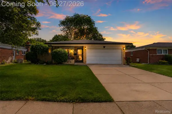 33818 King Richard Drive, SterlingHeights, MI 48310