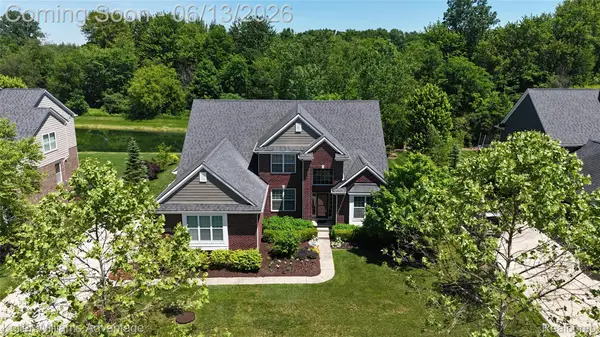 23740 Stoneleigh Drive, SouthLyon, MI 48178