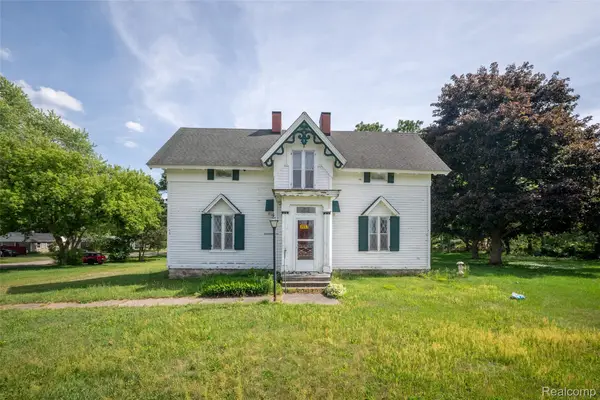 3557 W Walton Boulevard, Waterford, MI 48329