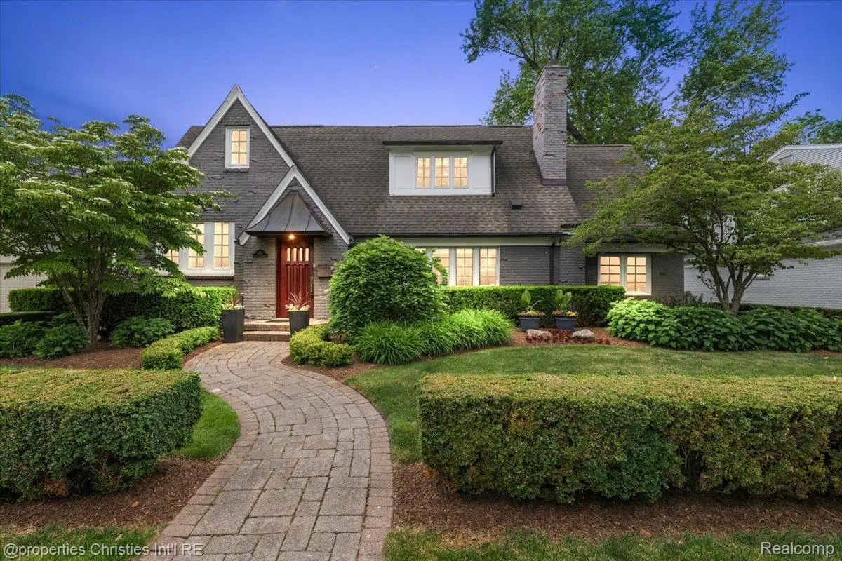 352 S Glenhurst Drive, Birmingham, MI 48009 - #1