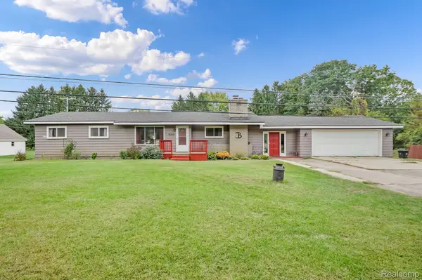 5014 Oak Hill Road, Clarkston, MI 48348