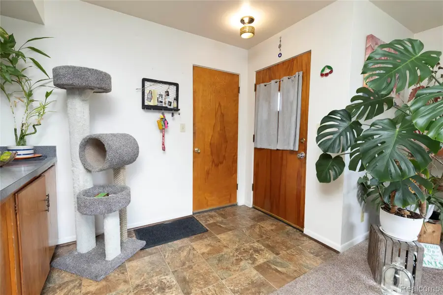 3401 Weiss Street, Saginaw, MI 48602 - #2