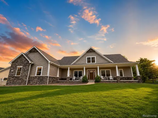 11029 Ridge View Trail, Fenton, MI 48430