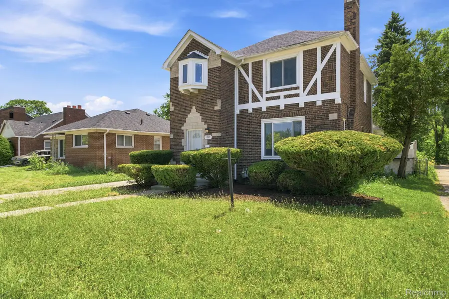 8262 E Outer Drive, Detroit, MI 48213 - #3