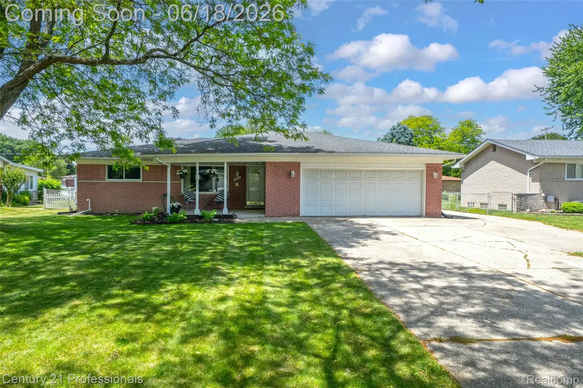 37717 Maas Drive, Sterling Heights, MI 48312 - #1