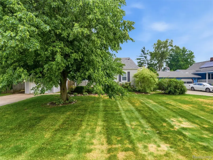 7790 Powers Court, Utica, MI 48317 - #3