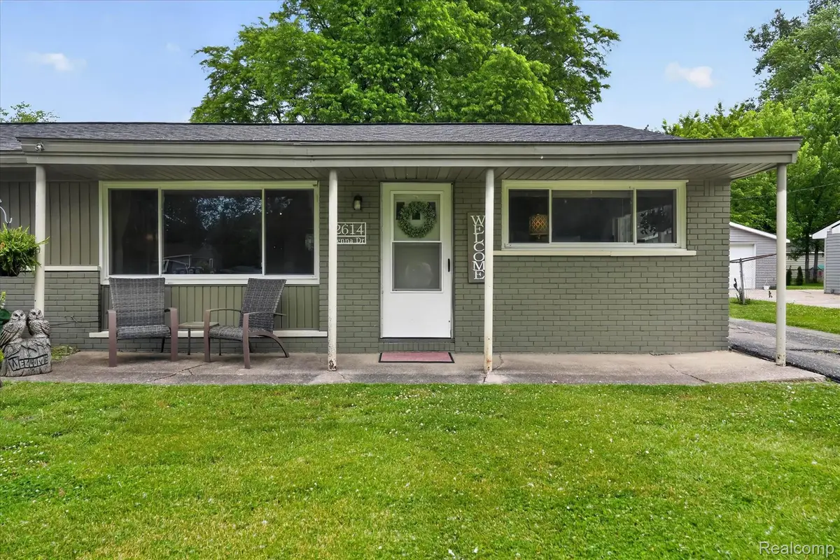 2614 Penna Drive, West Bloomfield, MI 48324 - #1