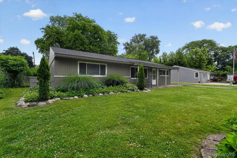 2614 Penna Drive, West Bloomfield, MI 48324 - #3