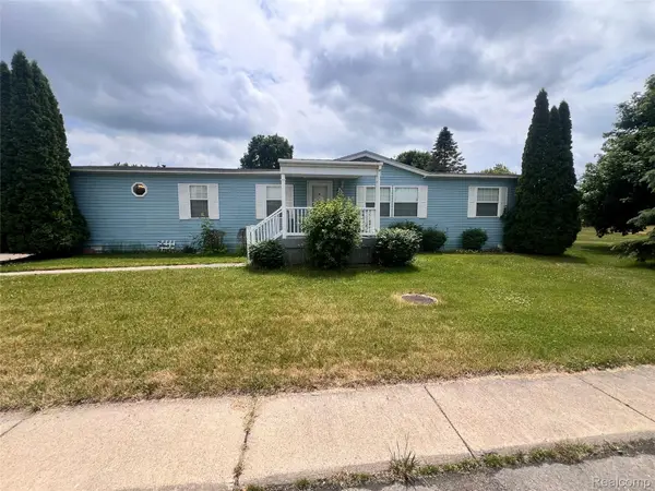 415 Weeping Willow, Flint, MI 48506