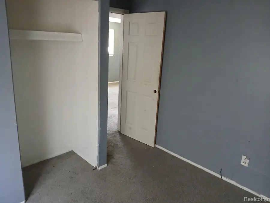 17723 Oakdale Street, Roseville, MI 48066 - #3