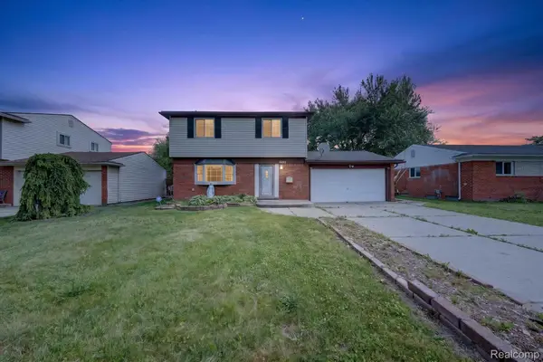 8452 Doncaster, SterlingHeights, MI 48312