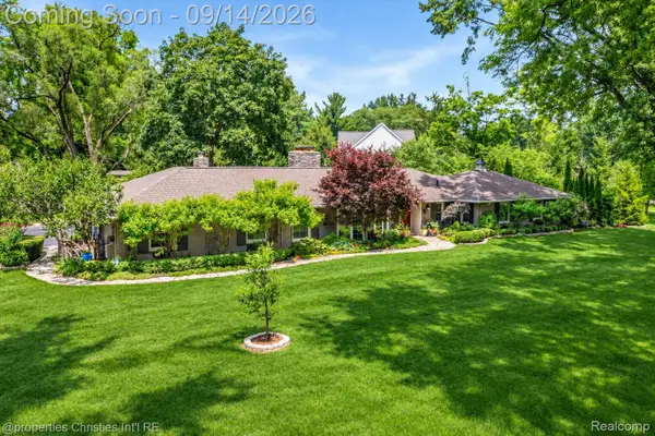 32765 Eastlady Drive, BeverlyHills, MI 48025