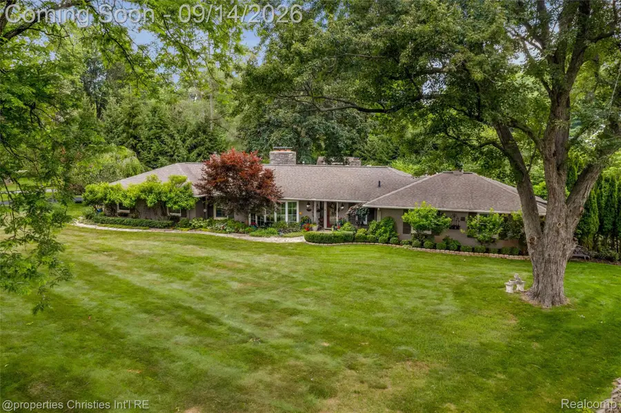 32765 Eastlady Drive, Beverly Hills, MI 48025 - #2