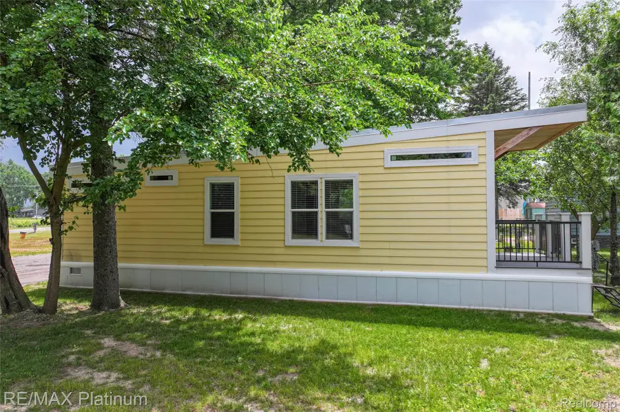 29 Retreat Way, Fenton, MI 48430 - #2