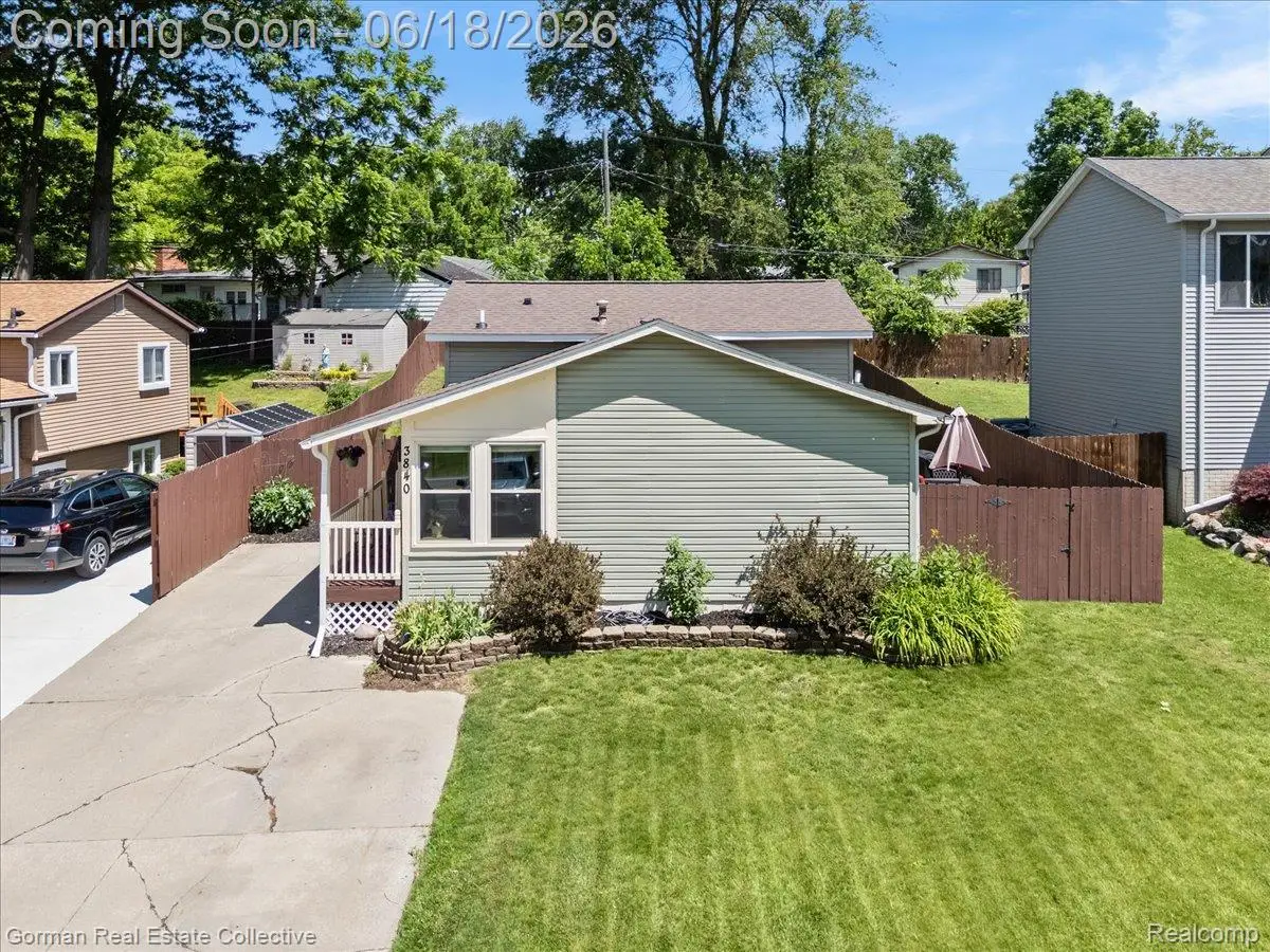 3840 Cass Elizabeth Road, Waterford, MI 48328 - #1