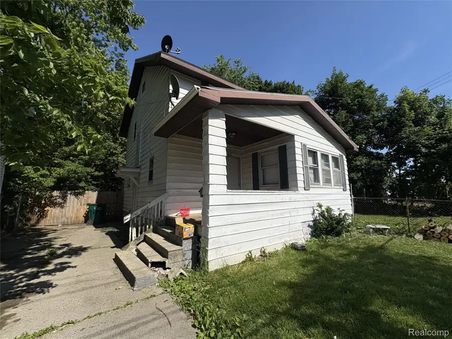 815 Buffalo Street, Lansing, MI 48915 - #3