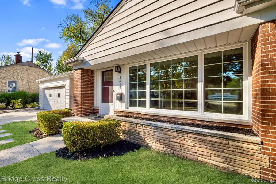 2614 Essex Street, Royal Oak, MI 48073 - #2