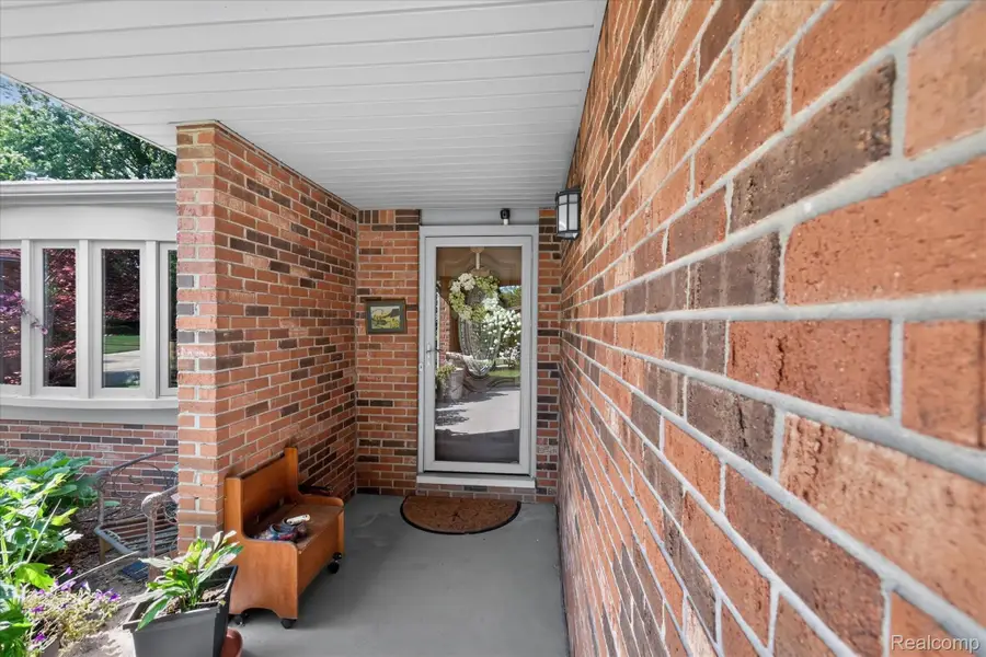 44131 Westminister Way, Canton, MI 48187 - #3