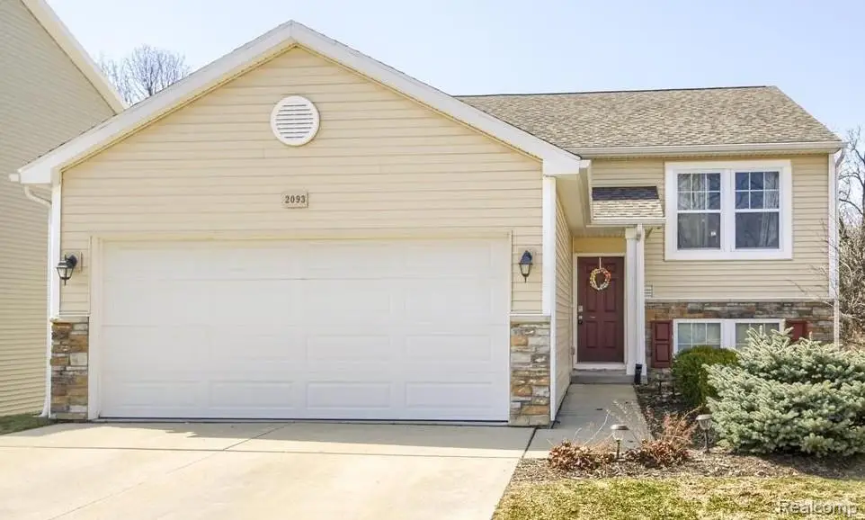 2093 Stillwater Drive, Davison, MI 48423 - #1