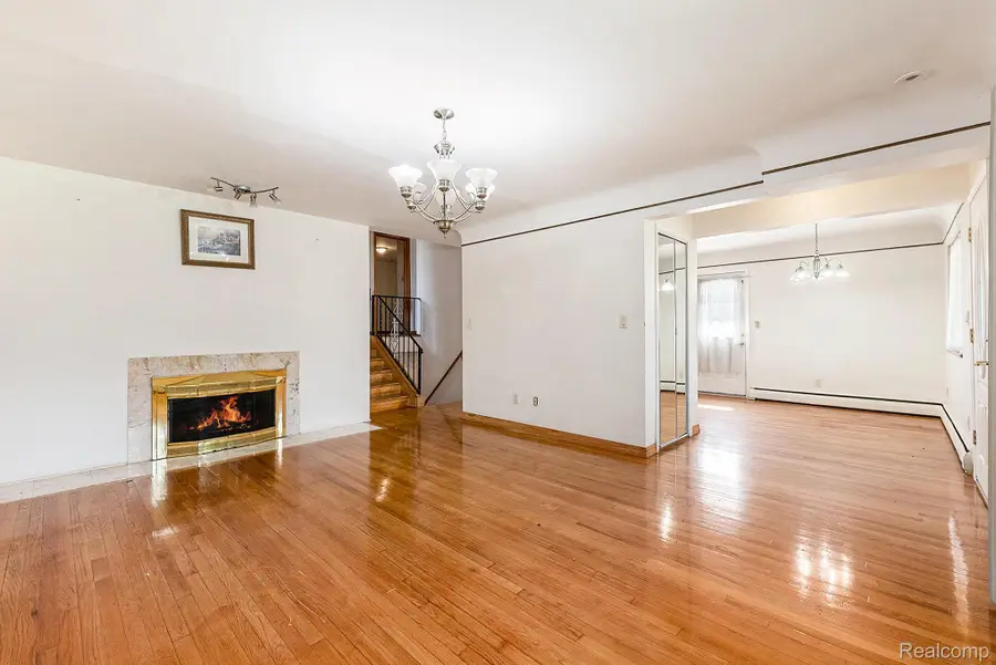 29242 Lorraine Avenue, Warren, MI 48093 - #3