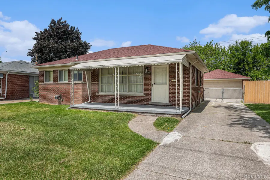 5239 East 13 Mile Road, Warren, MI 48092 - #3
