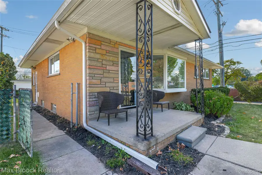 1544 Sheffield Road, Birmingham, MI 48009 - #3