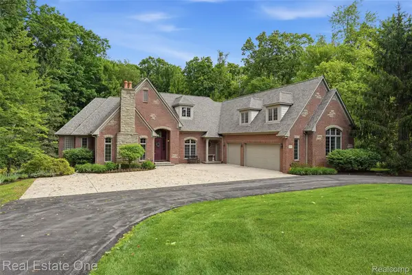 2764 Tall Timbers Drive, Milford, MI 48380