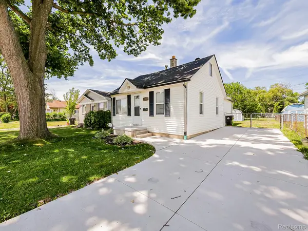 27819 Lasslett Street, Roseville, MI 48066