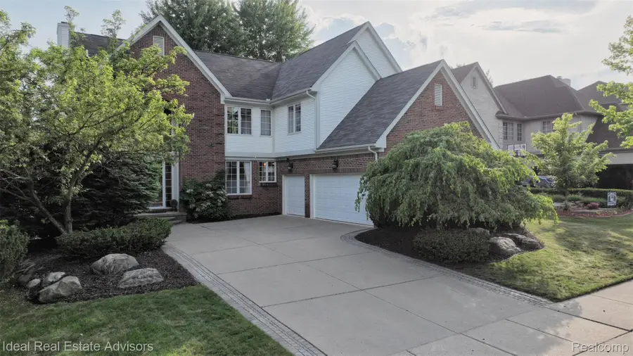 1364 Kentfield Drive, Rochester, MI 48307 - #2