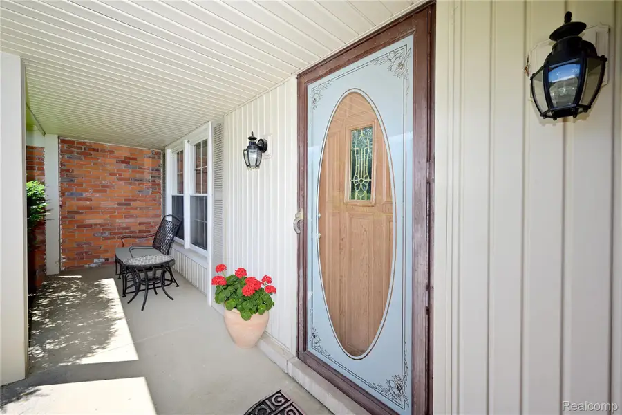 5888 Pentland Road, Bloomfield, MI 48301 - #3
