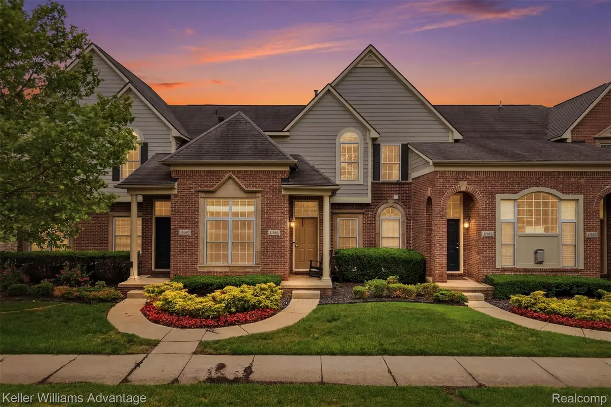 45658 S Stonewood Road, Canton, MI 48187 - #1