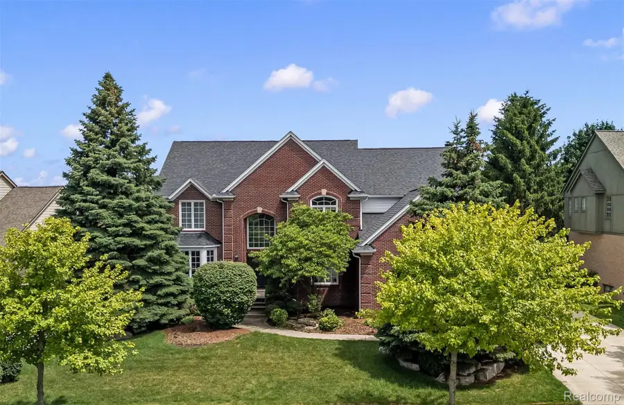 3612 Sleepy Fox Drive, Rochester Hills, MI 48309 - #2