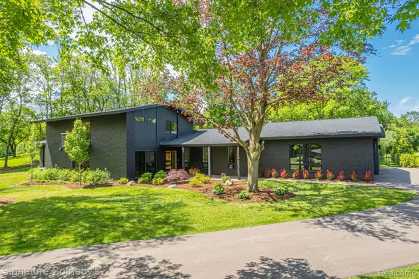 4340 Charing Cross Road, BloomfieldHills, MI 48304