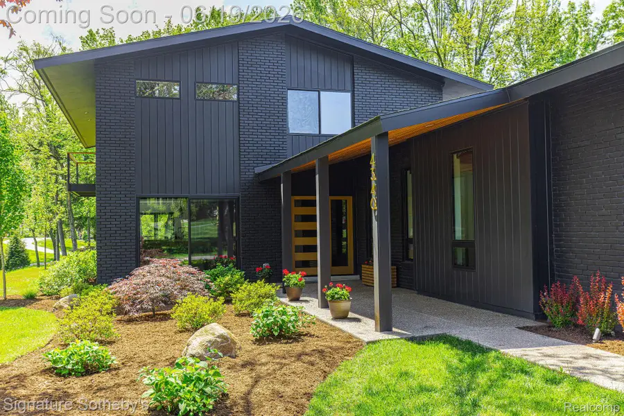 4340 Charing Cross Road, Bloomfield, MI 48304 - #2