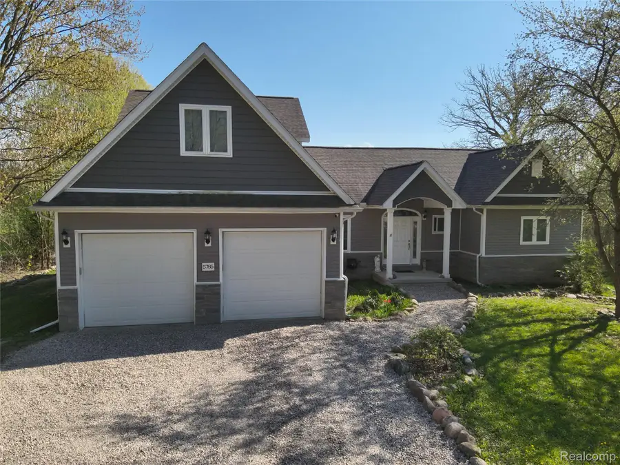 5785 Layton Road, Fowlerville, MI 48836 - #2